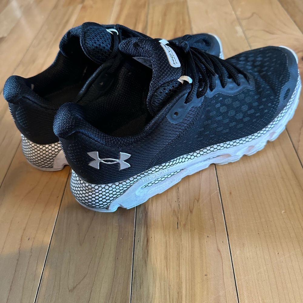Under Armour Black Running Shoes